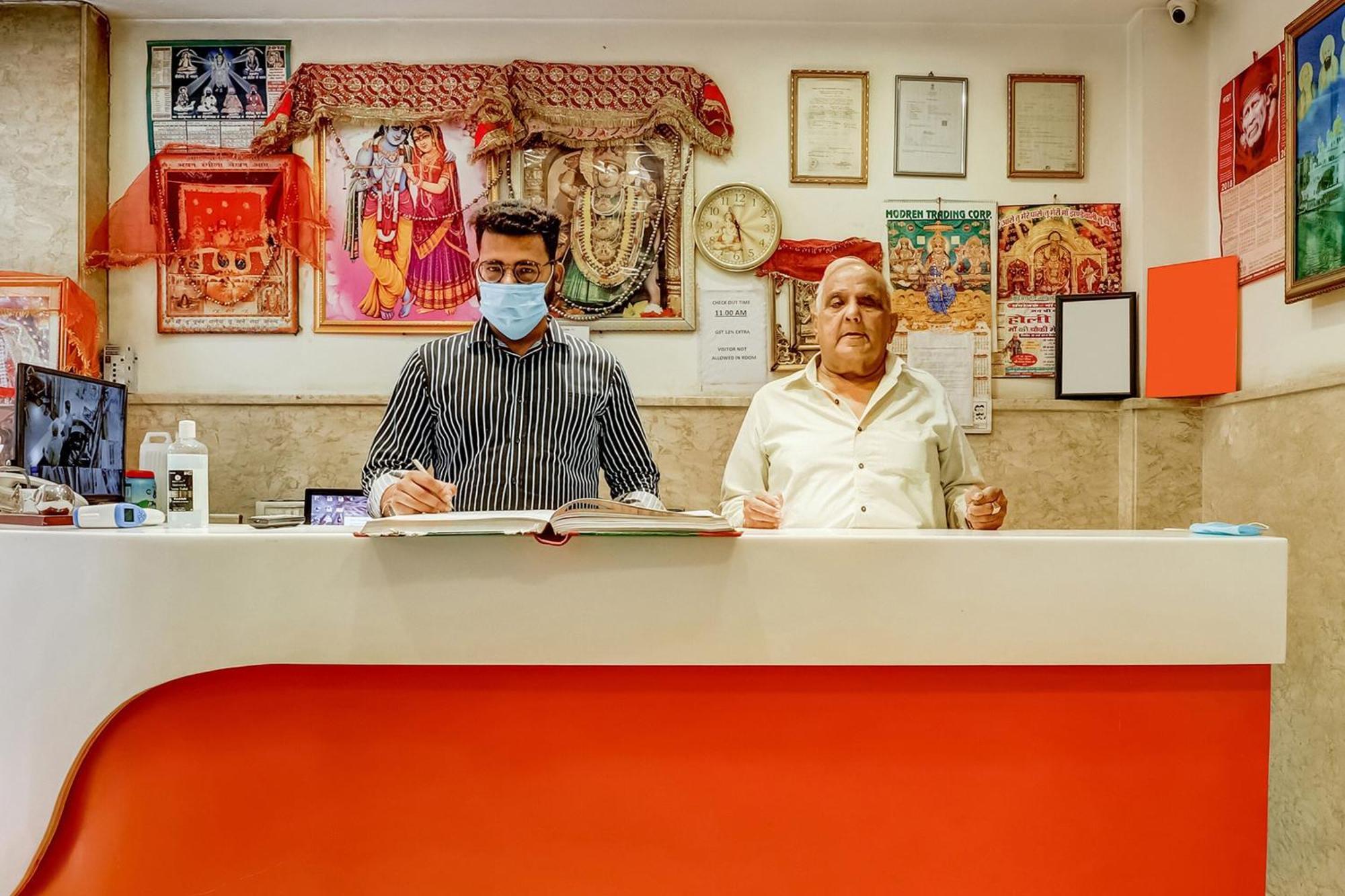 Hotel O Tushar Continental New Delhi Buitenkant foto