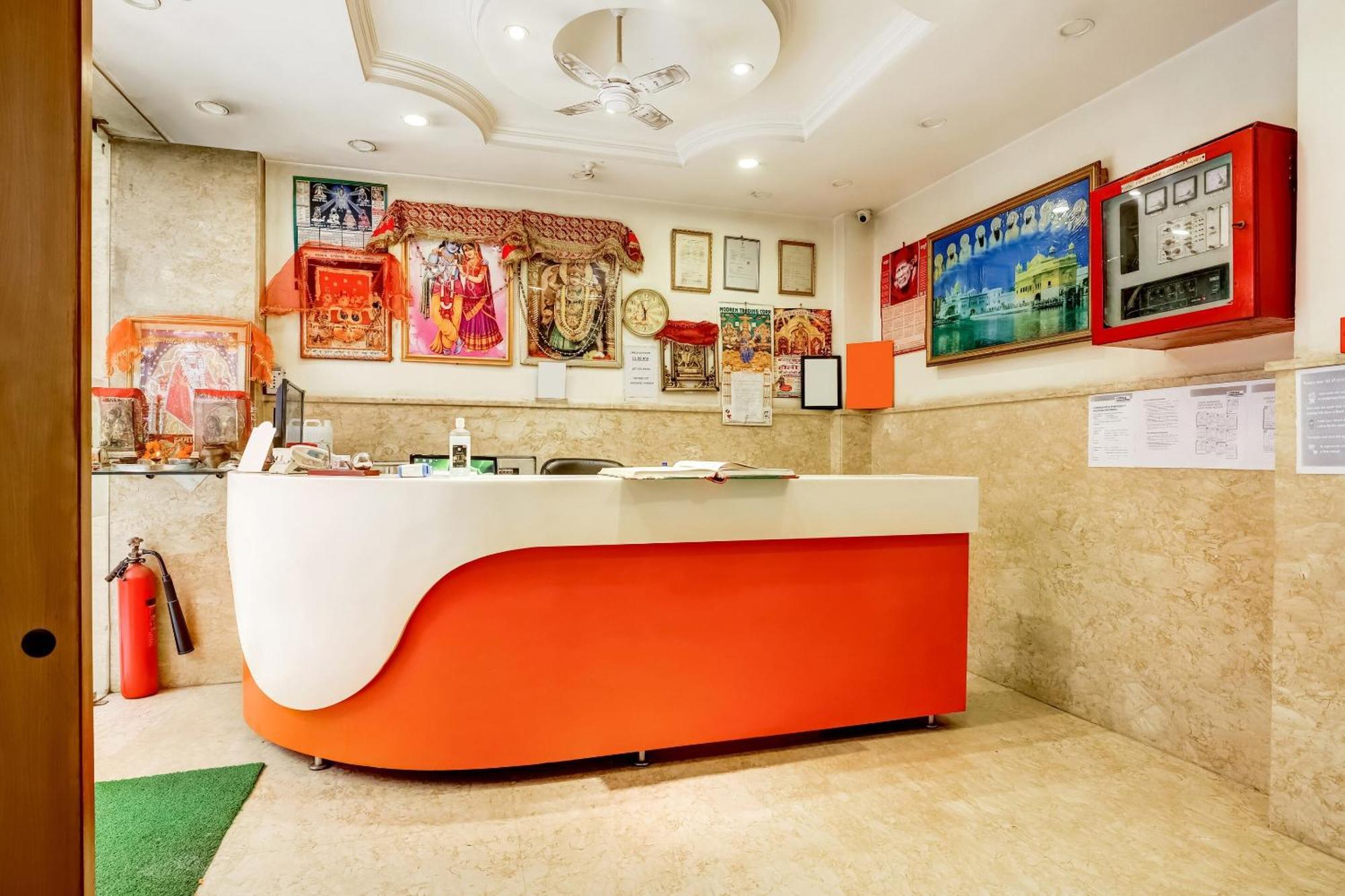 Hotel O Tushar Continental New Delhi Buitenkant foto